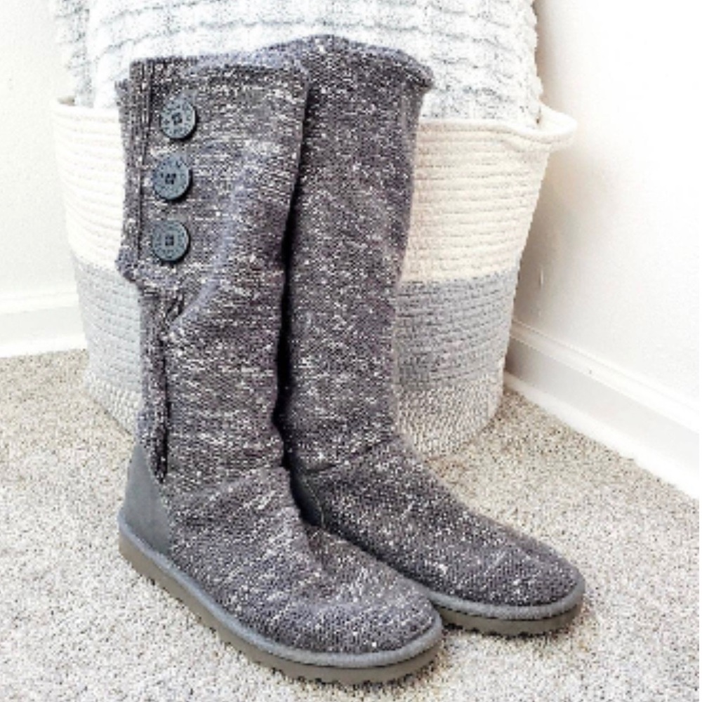 UGGS
